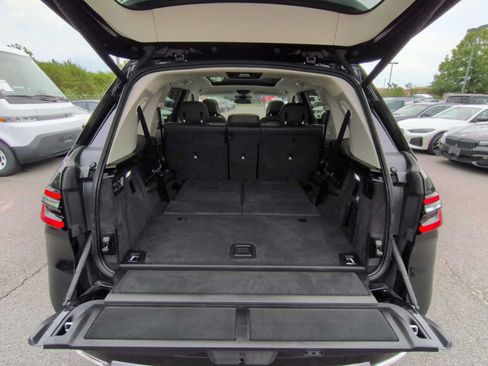 Used 2025 BMW X7 xDrive40i AWD/4WD image 37