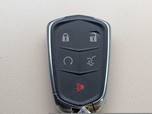 Used 2018 Cadillac XT5 Base image 32