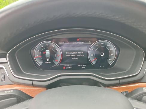 Used 2021 Audi A4 2.0T allroad Premium Plus AWD/4WD image 31