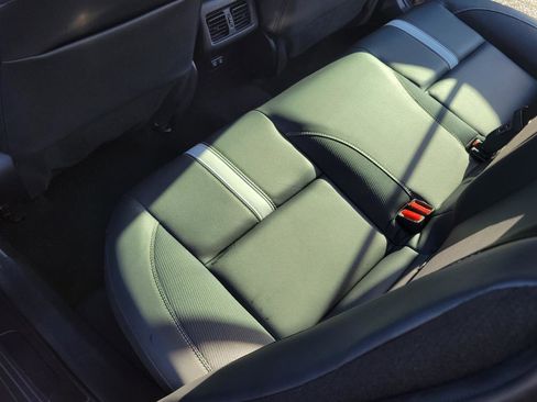 Used 2025 Toyota Camry SE image 30