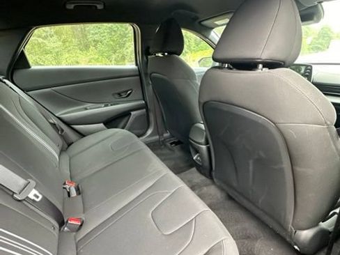 Certified 2025 Hyundai Elantra Sport FWD image 21