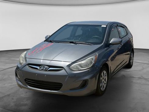 Used 2014 Hyundai Accent GS FWD image 4