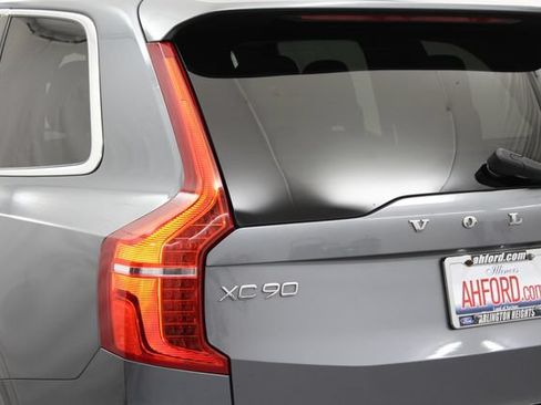 Used 2019 Volvo XC90 T6 Momentum w/ Advanced Package AWD/4WD image 7