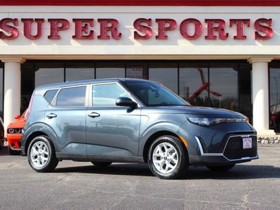 Used 2025 Kia Soul LX w/ LX Technology Package