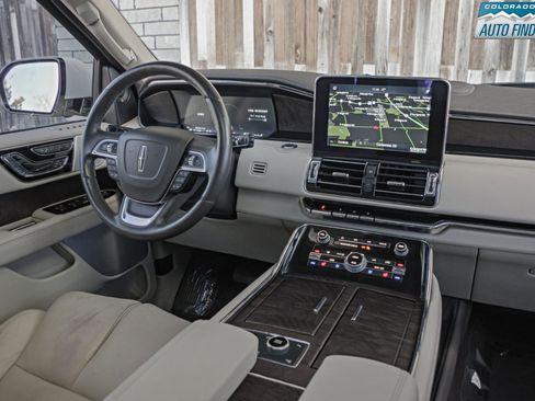 Used 2020 Lincoln Navigator Reserve w/ Equipment Group 208A Reserve image 16