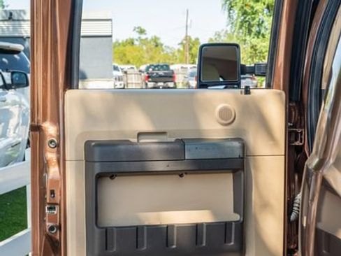 Used 2012 Ford F250 Lariat w/ Lariat Ultimate Pkg AWD/4WD image 33