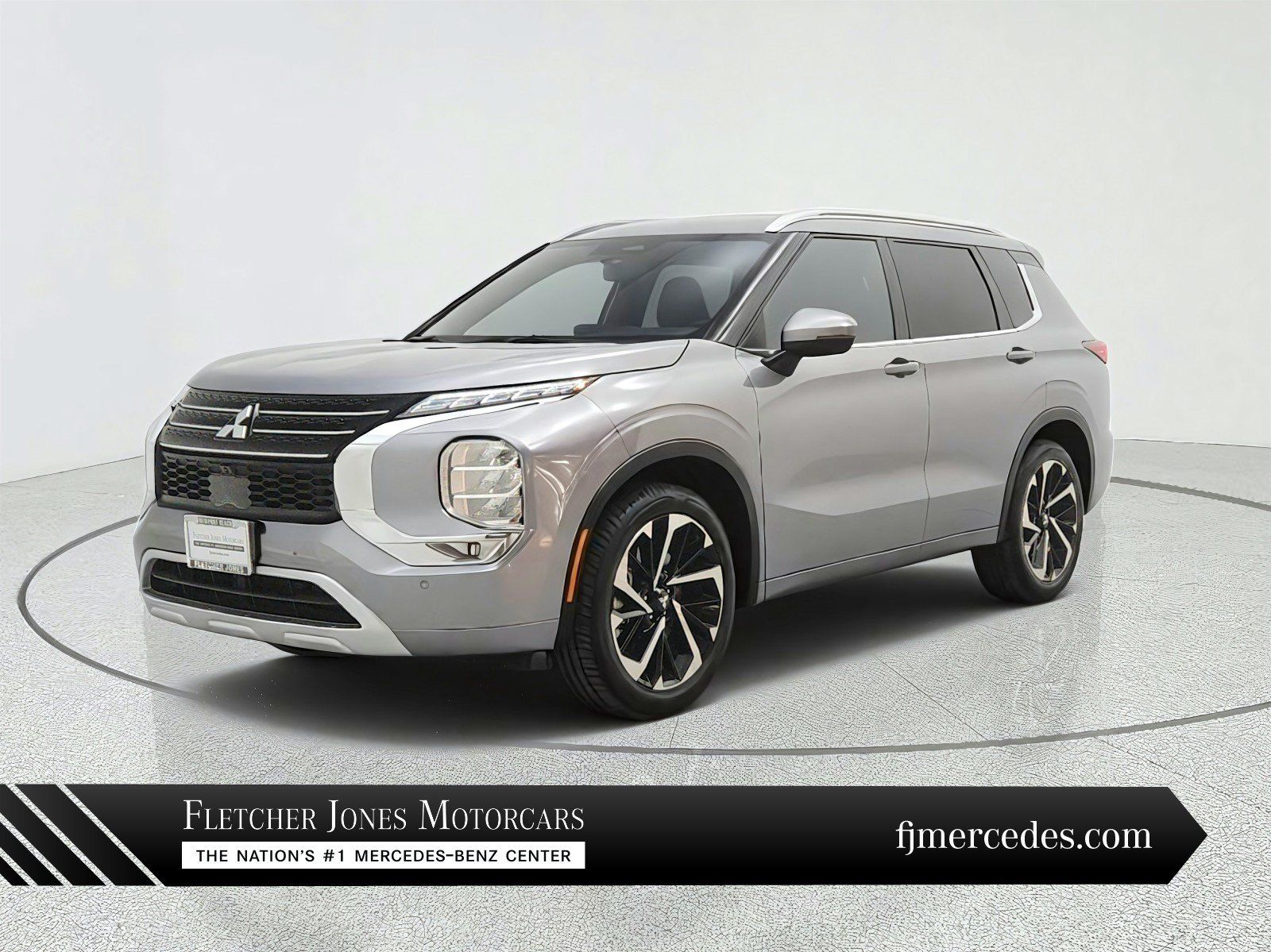 Used 2024 Mitsubishi Outlander SEL FWD image 1