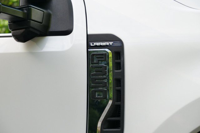 Used 2025 Ford F350 Lariat w/ Lariat Ultimate Package AWD/4WD image 14