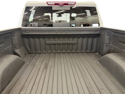 Used 2021 GMC Sierra 1500 Denali w/ Denali Ultimate Package AWD/4WD image 30