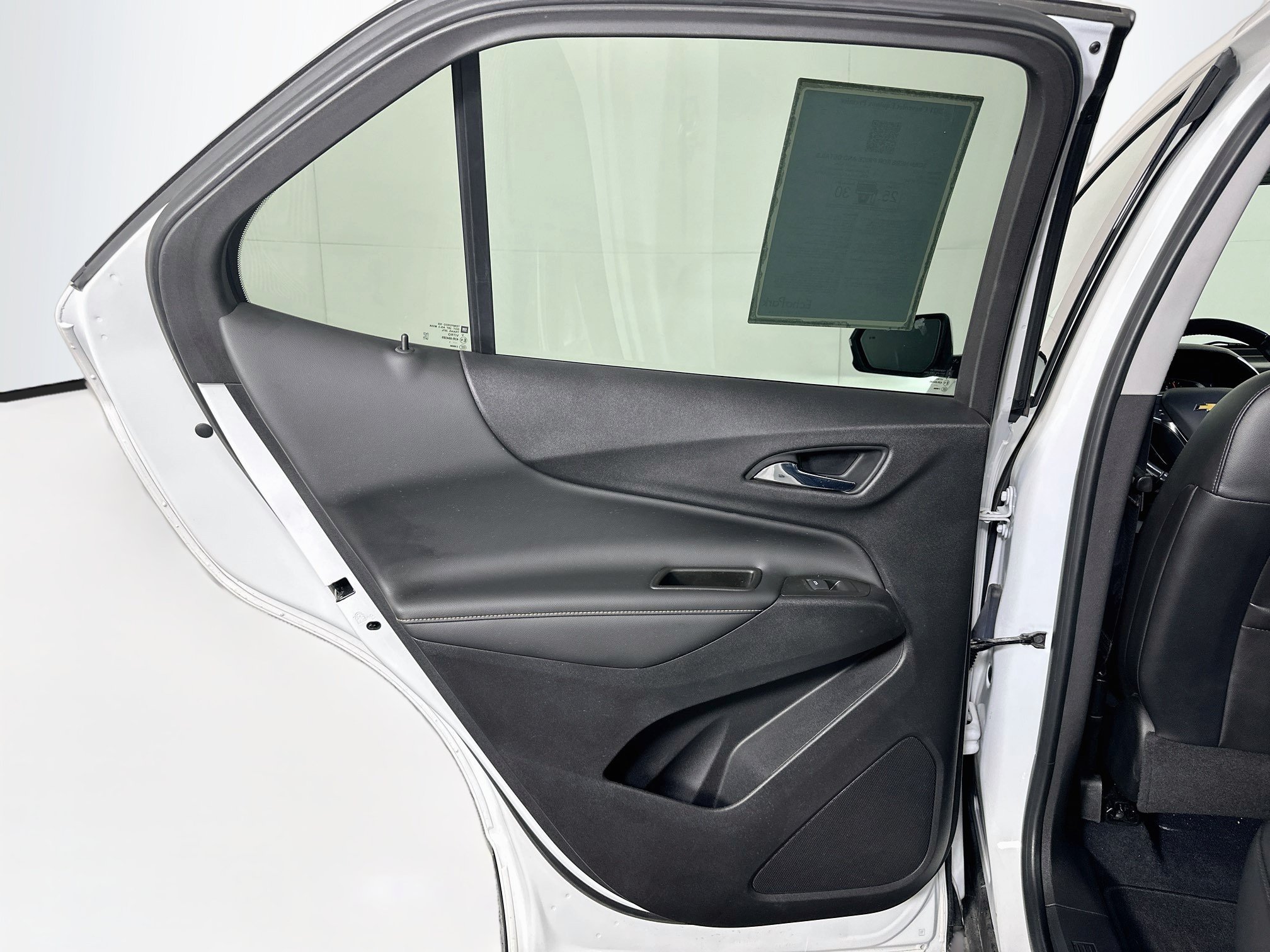 Used 2021 Chevrolet Equinox Premier AWD/4WD image 27