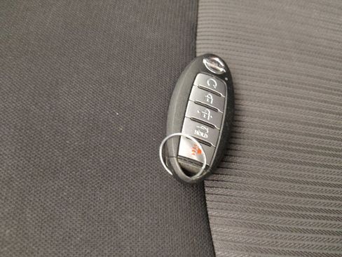 Used 2021 Nissan Sentra SV FWD image 32
