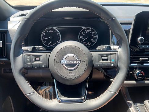 Used 2023 Nissan Pathfinder Rock Creek AWD/4WD image 16