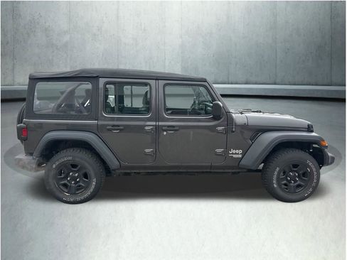 Used 2020 Jeep Wrangler Unlimited Sport image 6