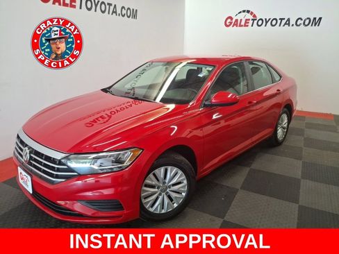 Used 2019 Volkswagen Jetta SE FWD image 1
