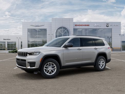 New 2026 Jeep Grand Cherokee L Laredo AWD/4WD image 30