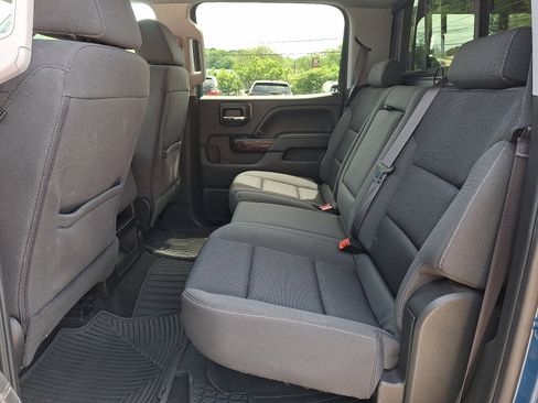 Used 2016 GMC Sierra 1500 SLE w/ SLE Value Package AWD/4WD image 11