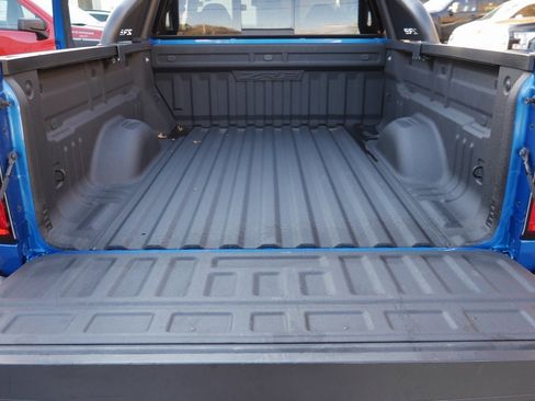 Used 2022 Chevrolet Colorado ZR2 w/ ZR2 Dusk Special Edition image 26