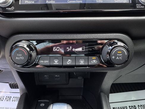 Used 2021 Nissan Kicks SR FWD image 22