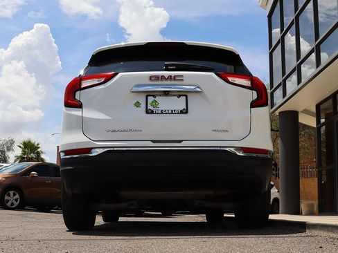 Used 2022 GMC Terrain SLT AWD/4WD image 12