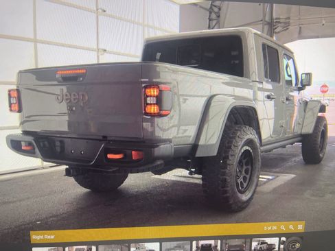 Used 2021 Jeep Gladiator Mojave image 3