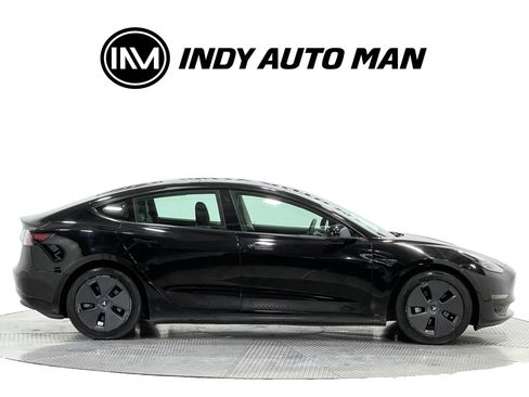 Used 2022 Tesla Model 3 Standard Range RWD image 3