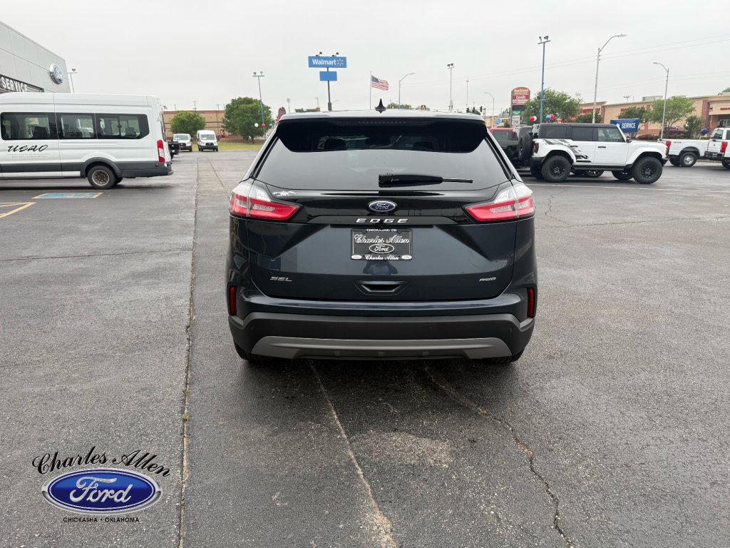 Used 2023 Ford Edge SEL w/ Convenience Package AWD/4WD image 4