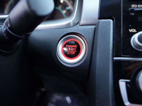 Used 2019 Honda Civic EX image 17