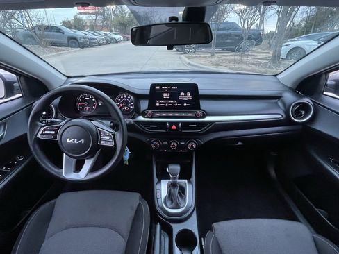 Used 2024 Kia Forte LXS image 10