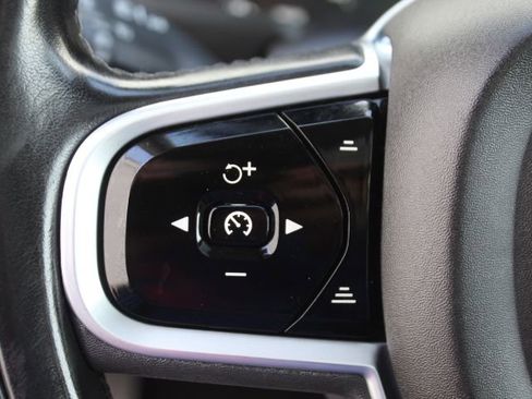 Used 2018 Volvo XC90 T6 Inscription image 17