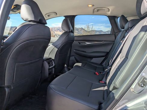 Used 2025 INFINITI QX50 Pure image 15