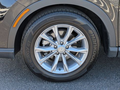 Used 2025 Honda CR-V EX-L image 10