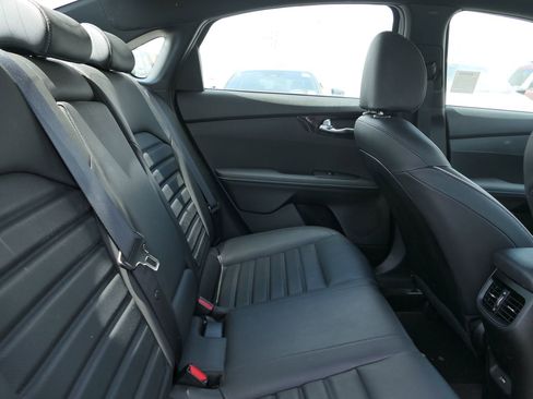 Used 2023 Kia Forte GT-Line w/ GT-Line Premium Package FWD image 23