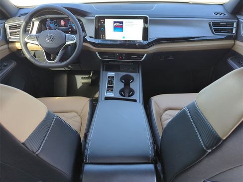 New 2026 Volkswagen Atlas Cross Sport SE image 19