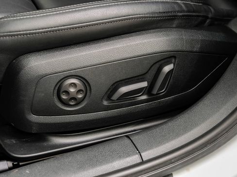 Used 2023 Audi A4 2.0T Premium w/ Convenience Package image 36