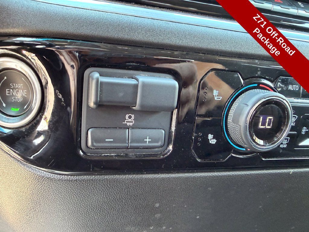Used 2025 Chevrolet Silverado 2500 LT AWD/4WD image 33