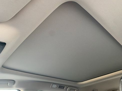 Used 2024 Nissan Pathfinder Platinum w/ Cargo Package image 25