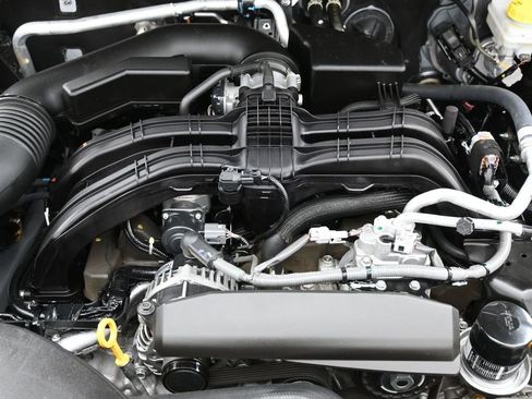 Used 2025 Subaru Outback Onyx Edition image 39