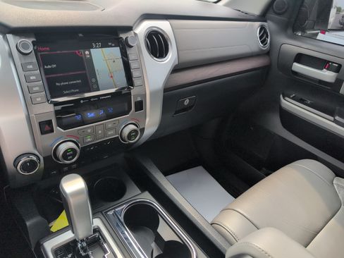 Used 2020 Toyota Tundra Limited w/ Limited Premium Package AWD/4WD image 23