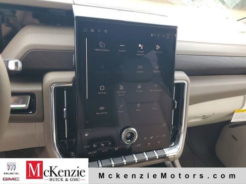 New 2026 GMC Yukon XL Denali w/ Sun & Power Step Package AWD/4WD image 15