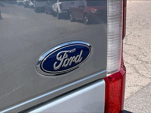 Used 2017 Ford F250 Platinum w/ Platinum Ultimate Package AWD/4WD image 10