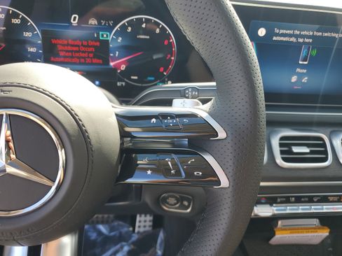 Certified 2026 Mercedes-Benz GLS 450 4MATIC image 31