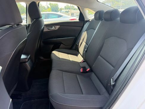 Used 2021 Kia Forte Sedan FWD image 12