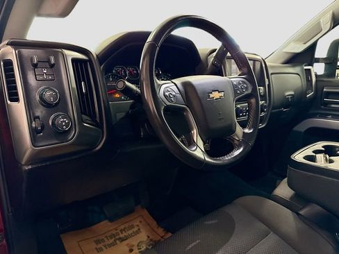 Used 2017 Chevrolet Silverado 1500 LT w/ All Star Edition AWD/4WD image 10