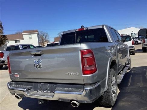Used 2022 RAM 1500 Laramie AWD/4WD image 4