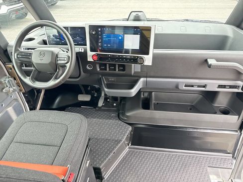 Used 2024 Chevrolet Brightdrop 600 w/ Battery Pack, Max Range AWD/4WD image 39
