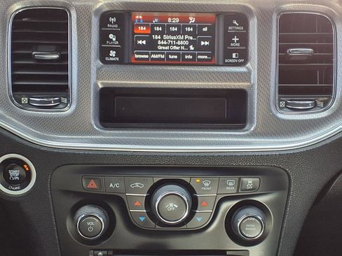 Used 2014 Dodge Charger SE w/ Sport Appearance Group image 6