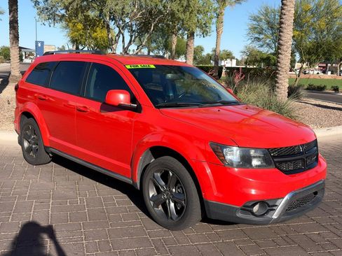 Used 2018 Dodge Journey Crossroad w/ Popular Equipment Group image 1