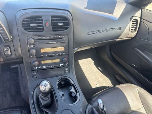 Used 2005 Chevrolet Corvette Convertible w/ Preferred Equipment Group RWD image 30