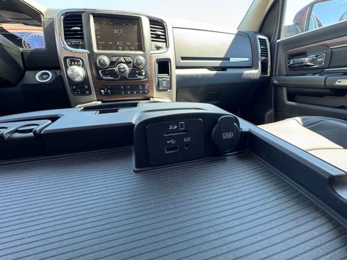 Used 2014 RAM 1500 Laramie w/ Convenience Group AWD/4WD image 26