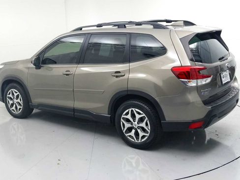 Used 2019 Subaru Forester Premium image 7